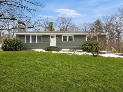 /international/us/3-santom-st-auburn-ma-110108009567/