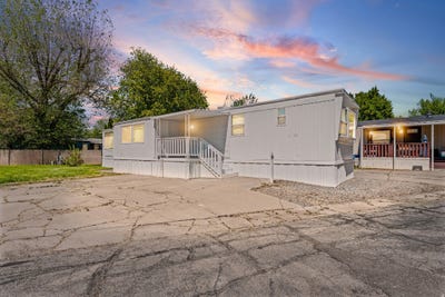/international/us/24-grover-st-layton-ut-110105226082/