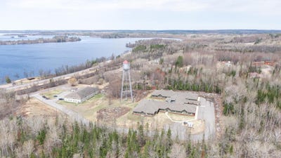 /international/us/4576-lake-street-orr-mn-110107278241/