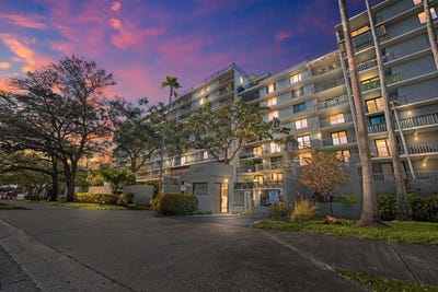 /international/us/201-w-laurel-street-tampa-fl-110105359631/