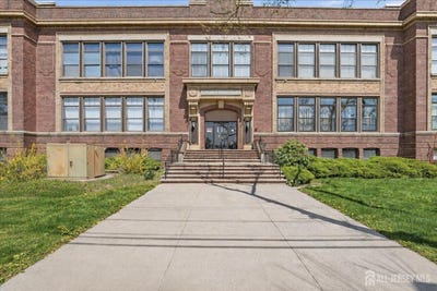 /international/us/434-lawrence-street-perth-amboy-nj-110107388801/