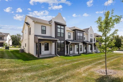 /international/us/14136-wilden-drive-urbandale-ia-110102089307/