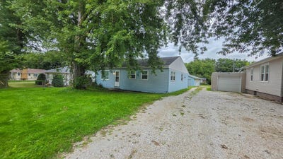 /international/us/22384-22390-old-hwy-169-fort-dodge-ia-110110327503/