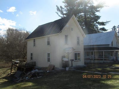 /international/us/156-duane-st-malone-ny-110097827010/