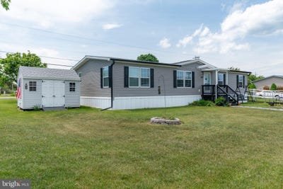 /international/us/142-angle-drive-inwood-wv-110107997515/