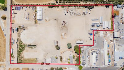 /international/us/905-917-corporation-street-santa-paula-ca-110102445234/
