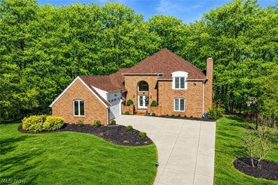 /international/us/309-high-bluff-aurora-oh-110106694271/