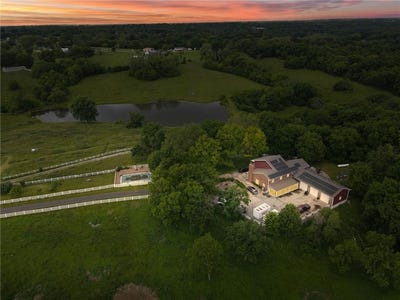 /international/us/15940-highway-y-n-a-excelsior-springs-mo-110099858088/