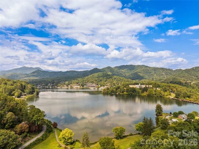 /international/us/21-gunter-drive-waynesville-nc-110102688989/