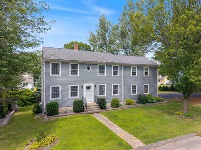 /international/us/24-shelby-lane-south-portland-me-110101268421/