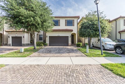 /international/us/4635-nw-59th-street-tamarac-fl-110108069993/