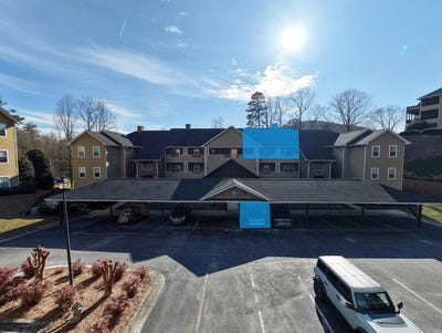 /international/us/92-glen-eagle-ct-b303-clayton-ga-110105982415/