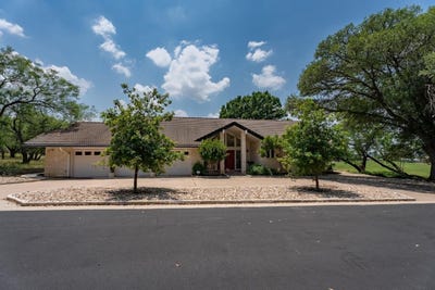 /international/us/2704-aurora-horseshoe-bay-tx-110099728400/