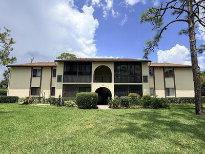 /international/us/318-knotty-pine-circle-greenacres-fl-110108584926/