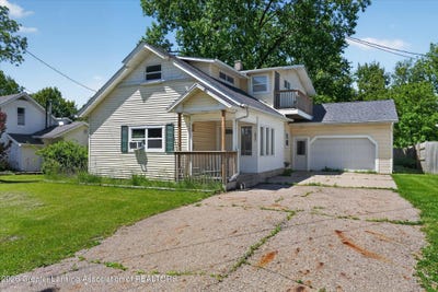 /international/us/217-north-street-mulliken-mi-110108477848/