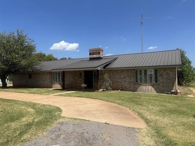 /international/us/2303-w-commerce-road-clinton-ok-110098015382/