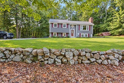 /international/us/12-roundtree-drive-merrimack-nh-110110259614/