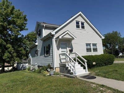 /international/us/700-mccarthy-street-lemont-il-110108573321/
