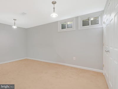 /international/us/14804-hancock-court-centreville-va-110101271665/