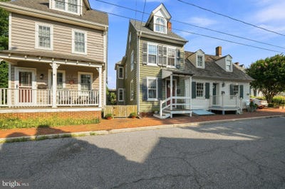 /international/us/204-s-water-street-chestertown-md-110120455420/