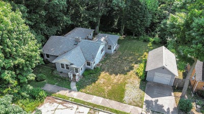/international/us/555-prospect-street-south-haven-mi-110100768916/?lang=fr