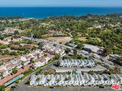 /international/us/28711-pacific-coast-hwy-malibu-ca-110108935311/