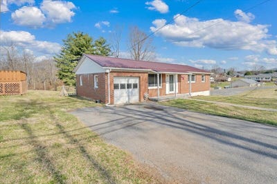 /international/us/1111-curve-rd-pearisburg-va-110106238710/