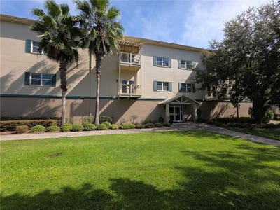 /international/us/8152-southern-pines-drive-brooksville-fl-110102002224/