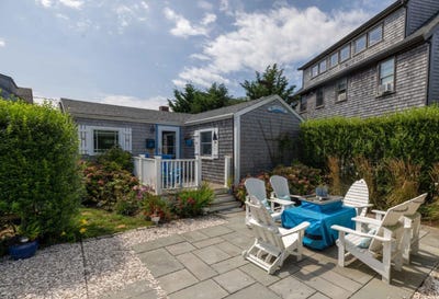 /international/us/20-bartlett-road-nantucket-ma-110119626440/