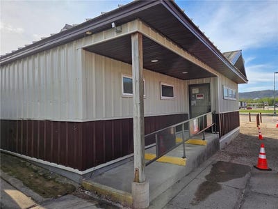 /international/us/308-s-elm-street-rushford-mn-110107569562/