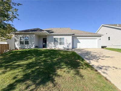 /international/us/207-lana-court-fergus-falls-mn-110106925421/