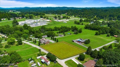 /international/us/richardson-lane-lafollette-tn-110101165955/