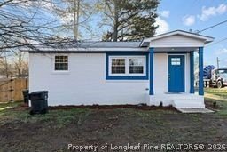 /international/us/1211-s-1st-street-lillington-nc-110106703201/