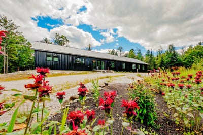 /international/us/599-mile-square-road-avon-me-110100335412/