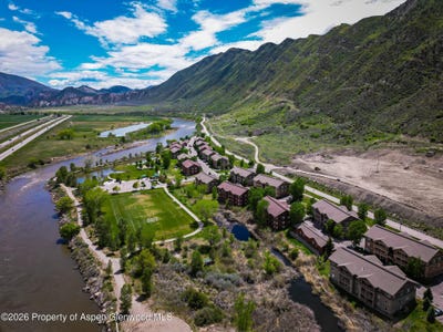 /international/us/511-riverview-drive-new-castle-co-110106212781/