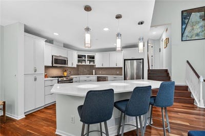 /international/us/5434-rowland-park-road-minnetonka-mn-110108195201/