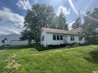 /international/us/622-n-cartwright-street-pleasant-plains-il-110101219227/