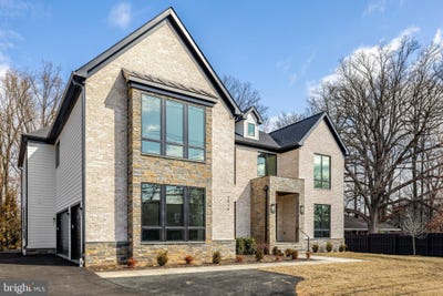/international/us/7916-lewinsville-road-mclean-va-110099271667/