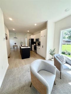 /international/us/516-e-elm-street-redwood-falls-mn-110095512379/