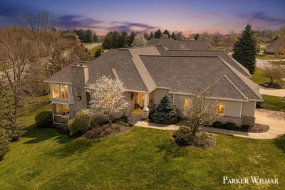 /international/us/2661-village-circle-sw-byron-center-mi-110107505125/