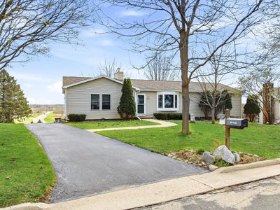 /international/us/120-beech-road-waterloo-wi-110107663780/