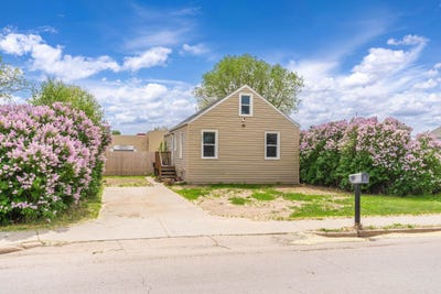 /international/us/305-e-watertown-street-rapid-city-sd-110103475347/