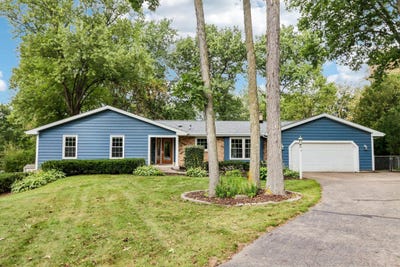 /international/us/4550-sundance-court-cottage-grove-wi-110110317252/