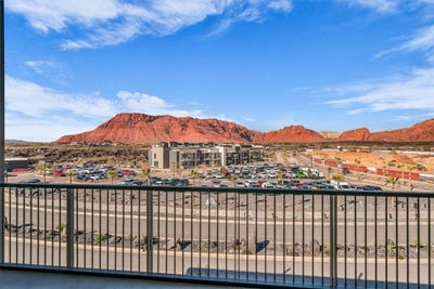 /international/us/1500-e-black-desert-dr-ivins-ut-110105358596/
