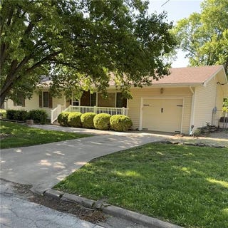 /international/us/1136-monroe-street-fredonia-ks-110107824834/