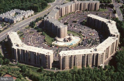 /international/us/8350-greensboro-drive-mclean-va-110108616062/