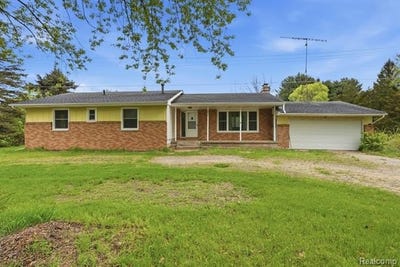 /international/us/396-plum-creek-road-mayfield-twp-mi-110107963594/