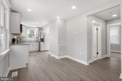 /international/us/5-seabright-avenue-baltimore-md-110101240099/