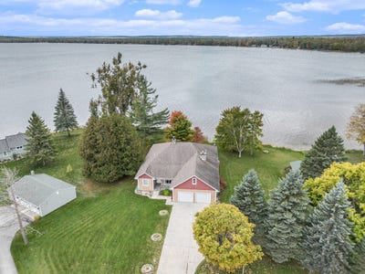 /international/us/9485-ingleside-road-levering-mi-110108234344/