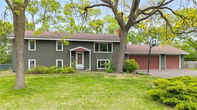 /international/us/10233-washburn-circle-s-bloomington-mn-110108219285/